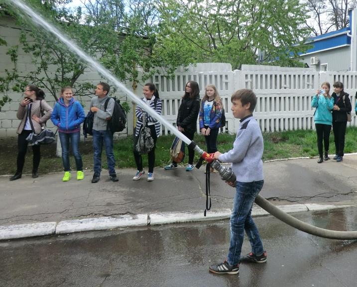 Рятувальники провели екскурсію для школярів