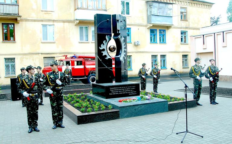 Чернобыльский набат. Памятный митинг посвященный 30-летию Чернобыльской катастрофы