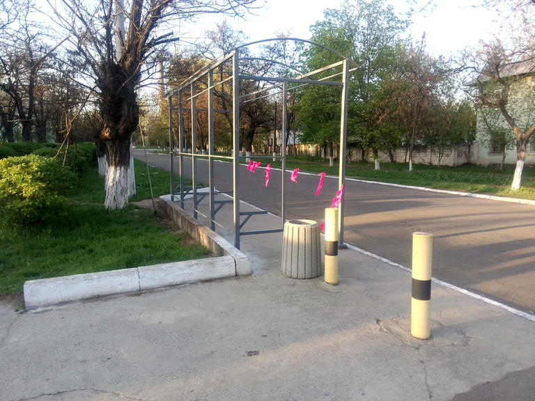 Остановки возле "Марса" приводят в порядок