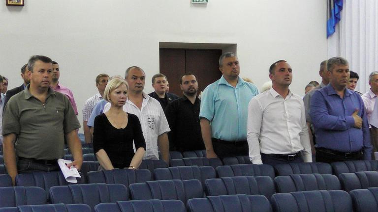 Очередная сессия горсовета. "Переименовать все" или "Чем не угодили герои анекдотов, советские маршалы и космонавты?"