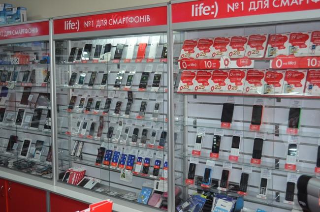 Из обворованного магазина «Лайф» украли техники на сотни тысяч гривен!