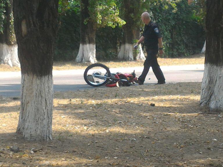 Жизнь молодого парня спас шлем!