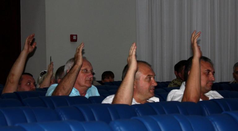 Горсовет разрешил ОГОКу закрыть два карьера