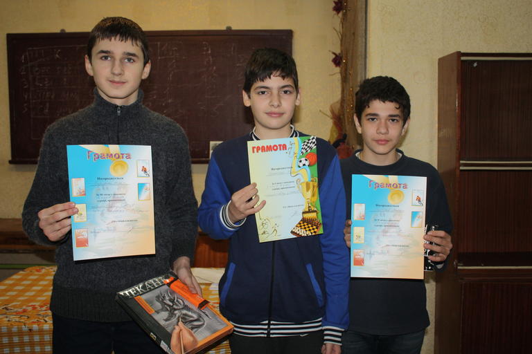 Прошел первый чемпионат города по шахматам Фишера