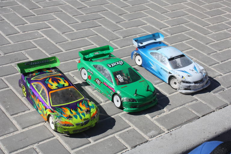 Показательные выступления автомоделистов