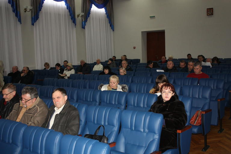 Благие намерения и сухие цифры: депутаты приняли Программу развития и бюджет Покрова на 2017 год