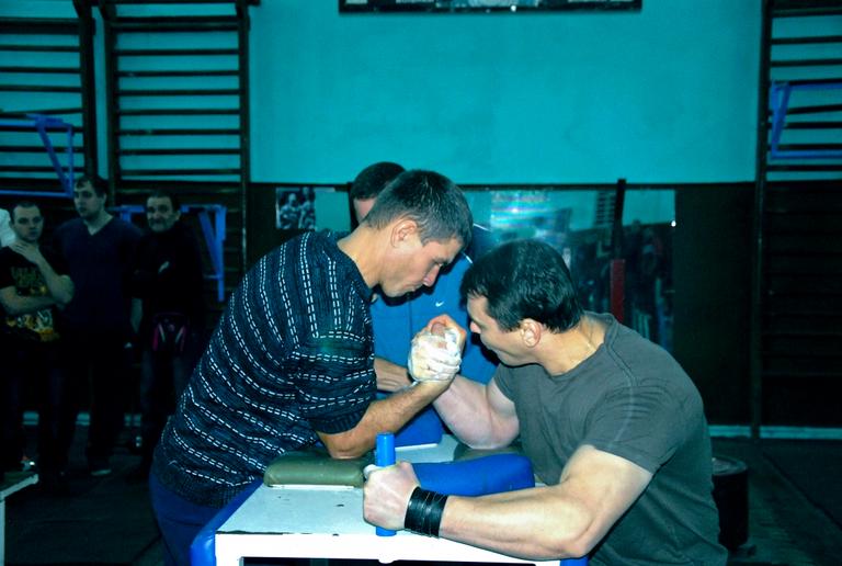 Армреслинг 1-я группа. Звание чемпионов у железнодорожников комбината