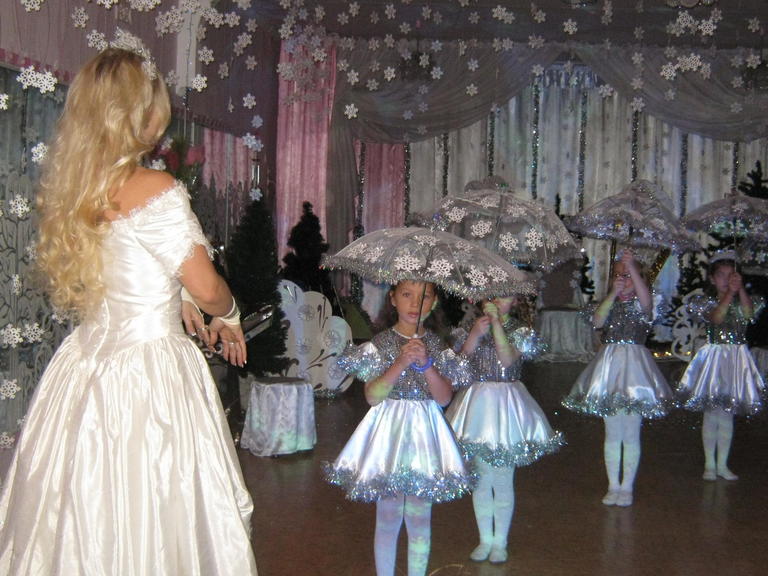 В ДЕТСКОМ САДУ «МАЛЯТКО» -  МЮЗИКЛ «ЗИМНЯЯ СКАЗКА»…