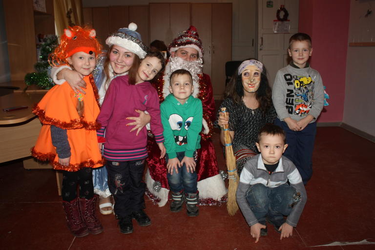 Новогоднее представление от молодежных активистов