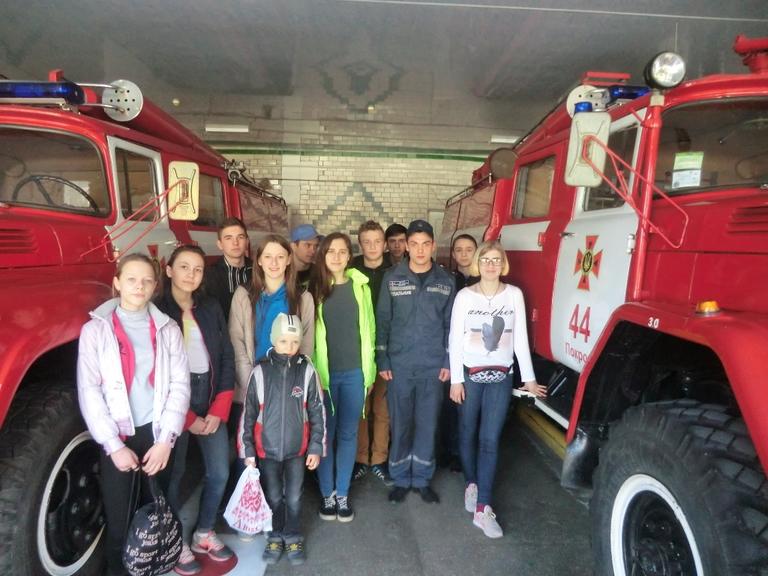 Рятувальники попереджали про небезпеку пожеж у побуті та природних екосистемах