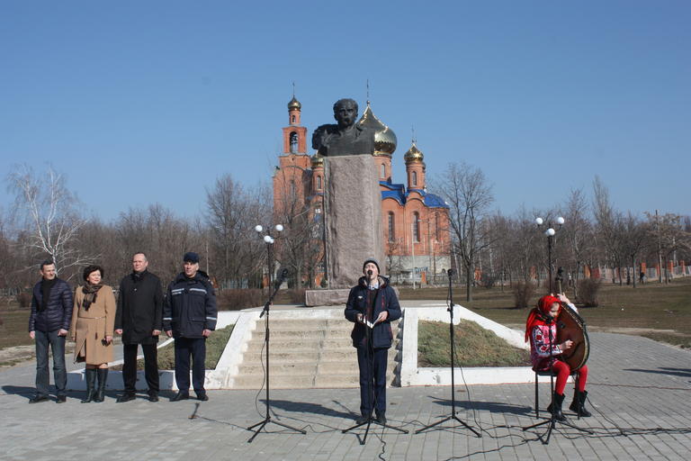 Покров почтил память Великого Кобзаря (+ВИДЕО)