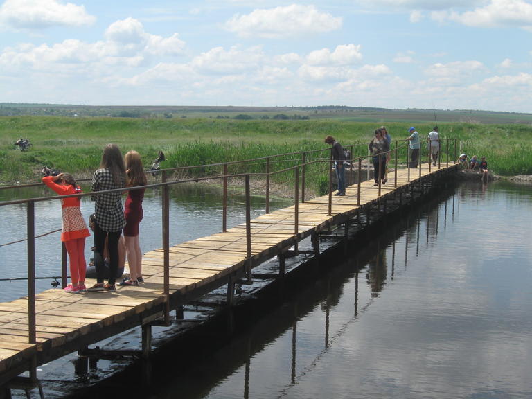 Открытие пешеходного моста через Базавлук