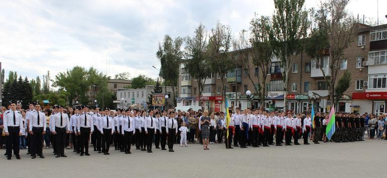 Концерт и строевой смотр: на центральной площади города прошли торжественные мероприятия, посвященные Дню Победы (обновлено, добавлено ПОЛНОЕ ВИДЕО)