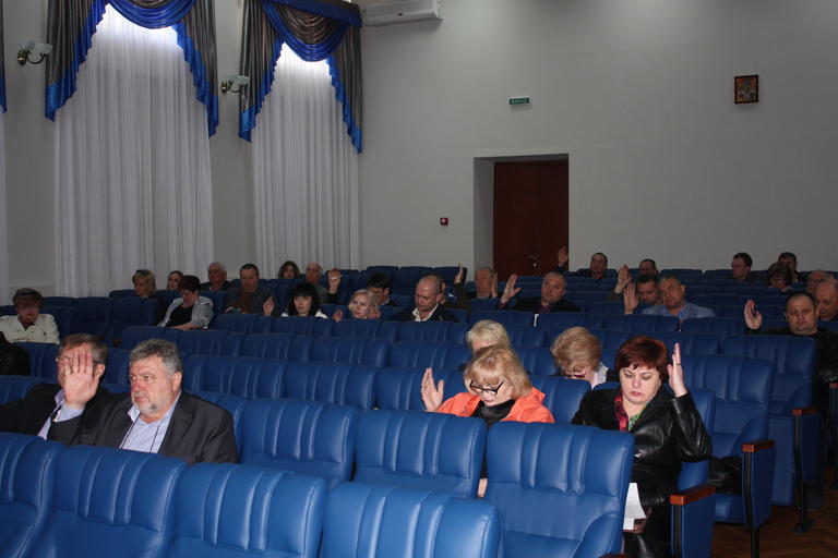 Бюджет, итоги отопительного сезона и имущество «Саночистки»: прошла очередная сессия горсовета (+ВИДЕО)