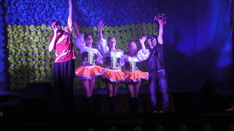 Вечерняя программа Дня Независимости в Покрове: казацкие развлечения, машина в качестве полотна для рисунков и приглашенная группа «Степ»