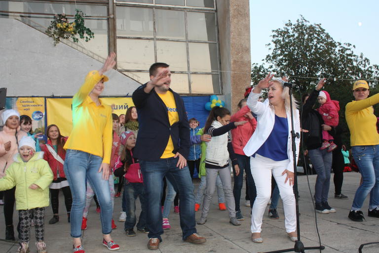 Концерт, призы и файер-шоу: магазин «lifecell» отпраздновал свое пятилетие (ФОТО, ВИДЕО)