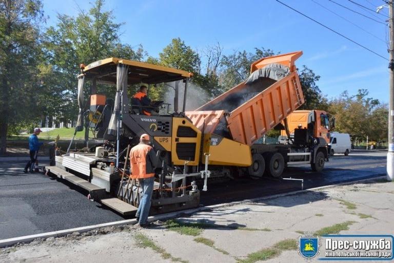 Советник губернатора рассказал о ремонте дороги на Днепр и проектах, которые областная власть реализует в Никополе