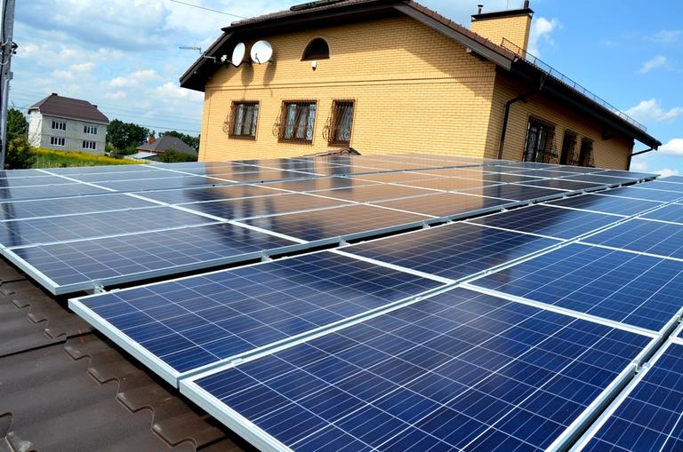 Дивиденды от Солнца: за солнечные месяцы просьюмеры Днепропетровской области заработали на домашних электростанциях почти 29 млн грн.