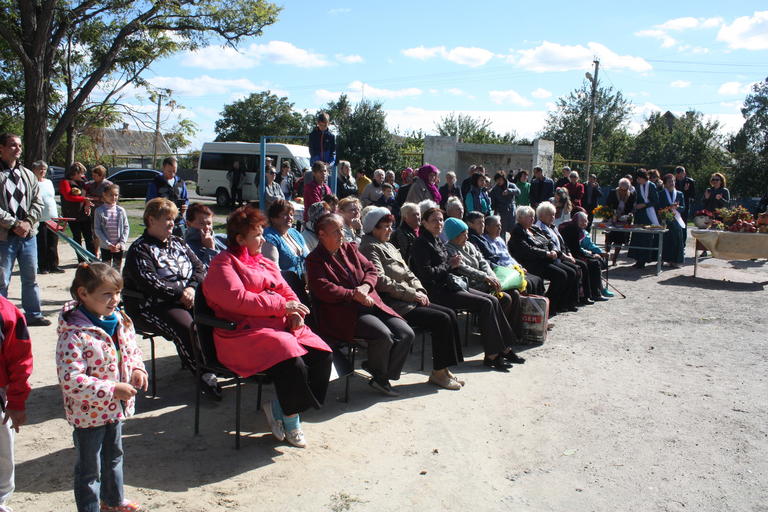 «В семейном кругу»: Перевизские Хутора отметили День поселка (ФОТО, ВИДЕО)