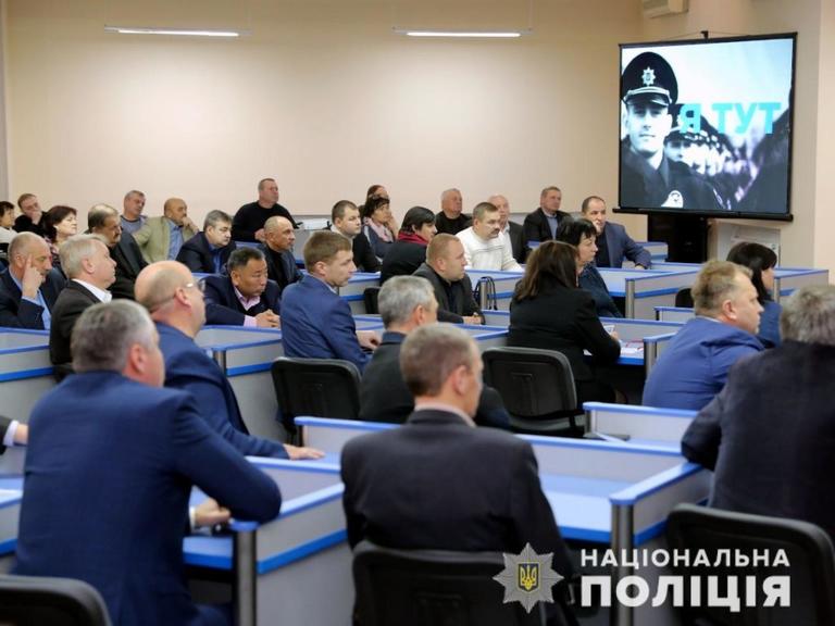 на дніпропетровщині голова нацполіції презентував проект «поліцейський офіцер громади» - изображение 3