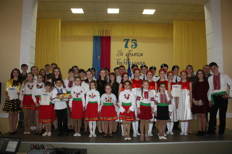 Песенный фестиваль в честь годовщины освобождения (ФОТО, ВИДЕО)
