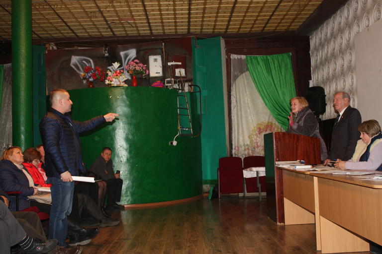 Місцеве самоврядування у сусідів: як проходять сесії у Грушівській ОТГ (ВІДЕО)