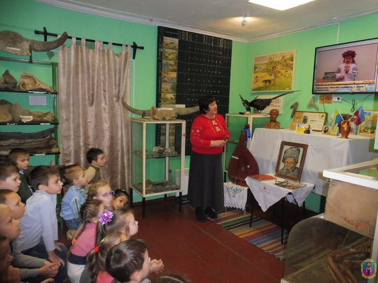 Маленьким покровчанам розповідали про великого Кобзаря