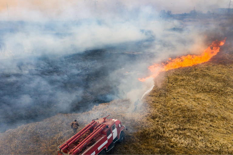 Чому мовчать про рятувальників?
