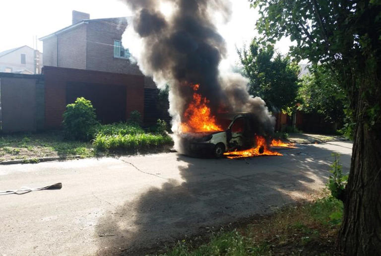 В Нікополі рятувальники виявили труп у згорілому автомобілі