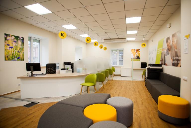 Оновлений енергоофіс електропостачальника YASNO працює в Нікополі за новою адресою