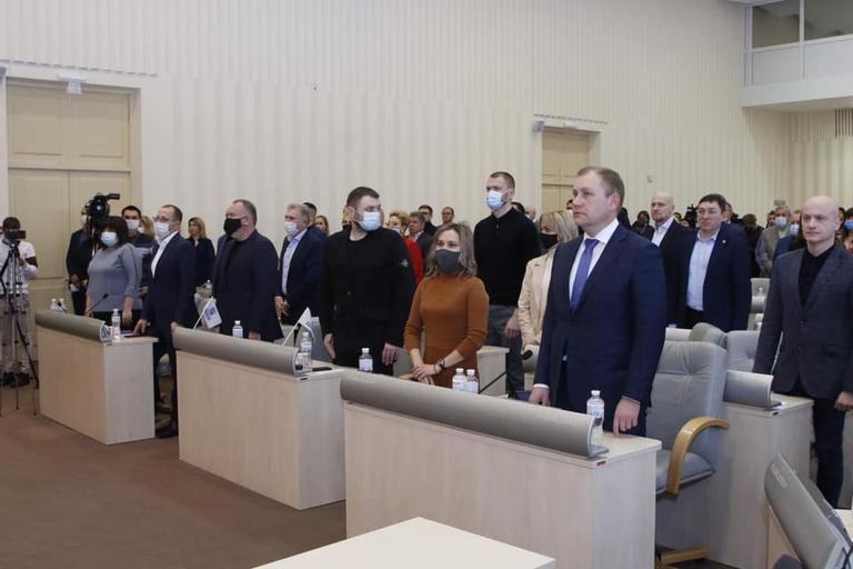 Відбулася перша сесія Дніпропетровської обласної ради VIII скликання