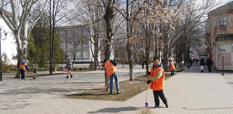 Відкривається бізнес, комунальники працюють, у магазинах є все необхідне: про ситуацію в місті Покров