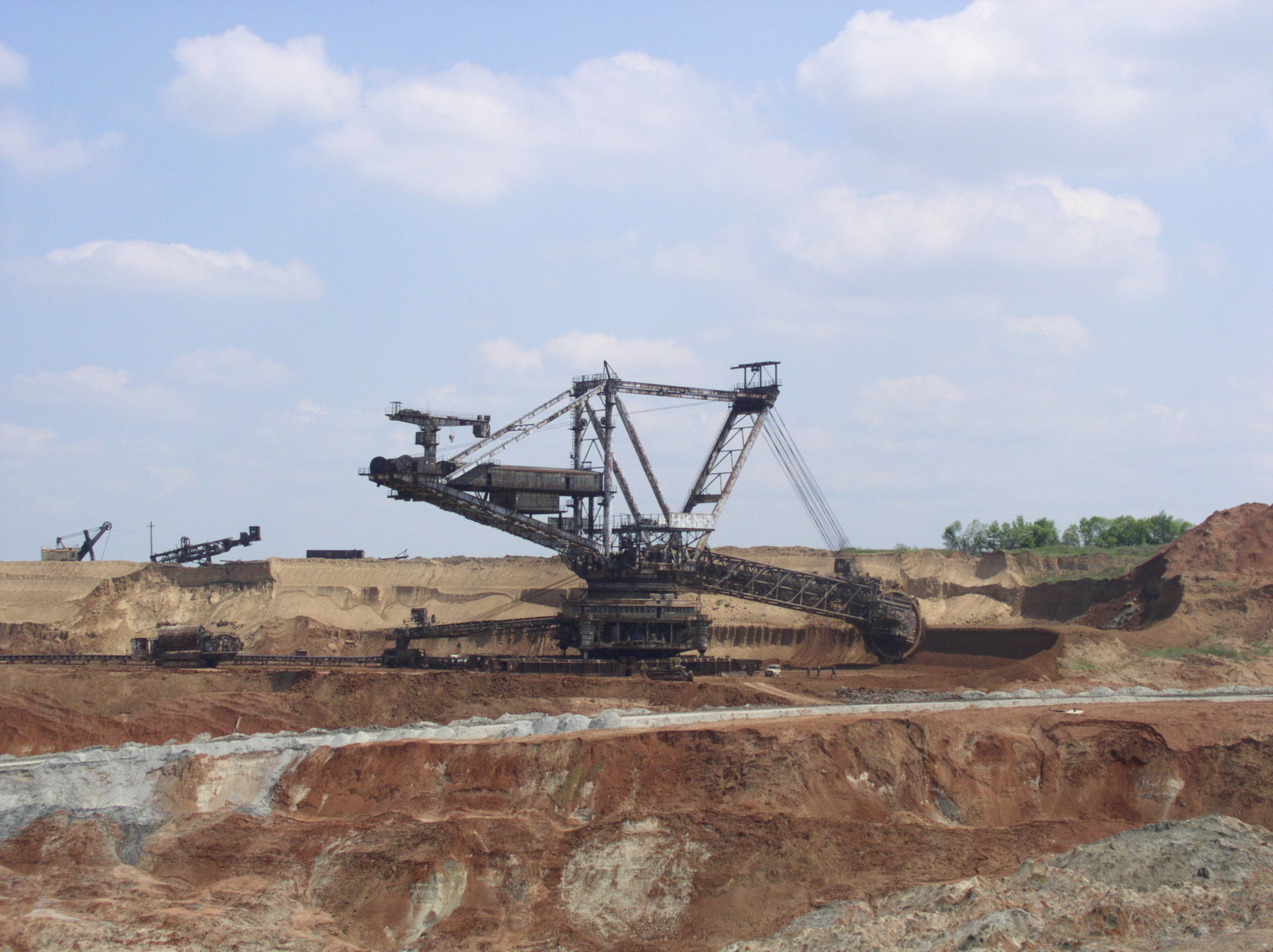 тайны истории. в 70-х годах на месте города могли быть карьеры, а орджоникидзе мог стать солнцегорском! - изображение 2