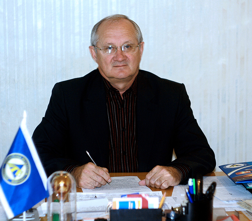 орджоникидзевский гок сокращает около двухсот человек и не знает когда запустится в работу - изображение 1