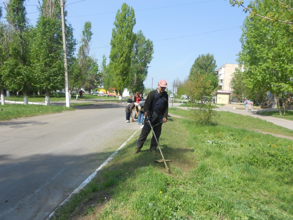 працівники опту долучились до акції «чисте місто» - изображение 2