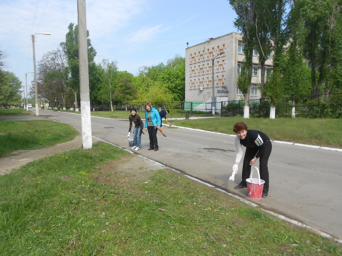 працівники опту долучились до акції «чисте місто» - изображение 1