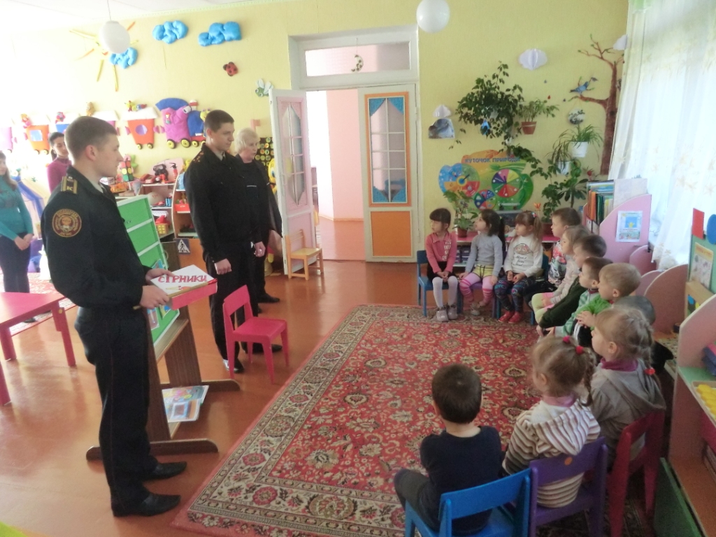 співробітники дснс навчають молоде покоління правилам пожежної безпеки - изображение 1