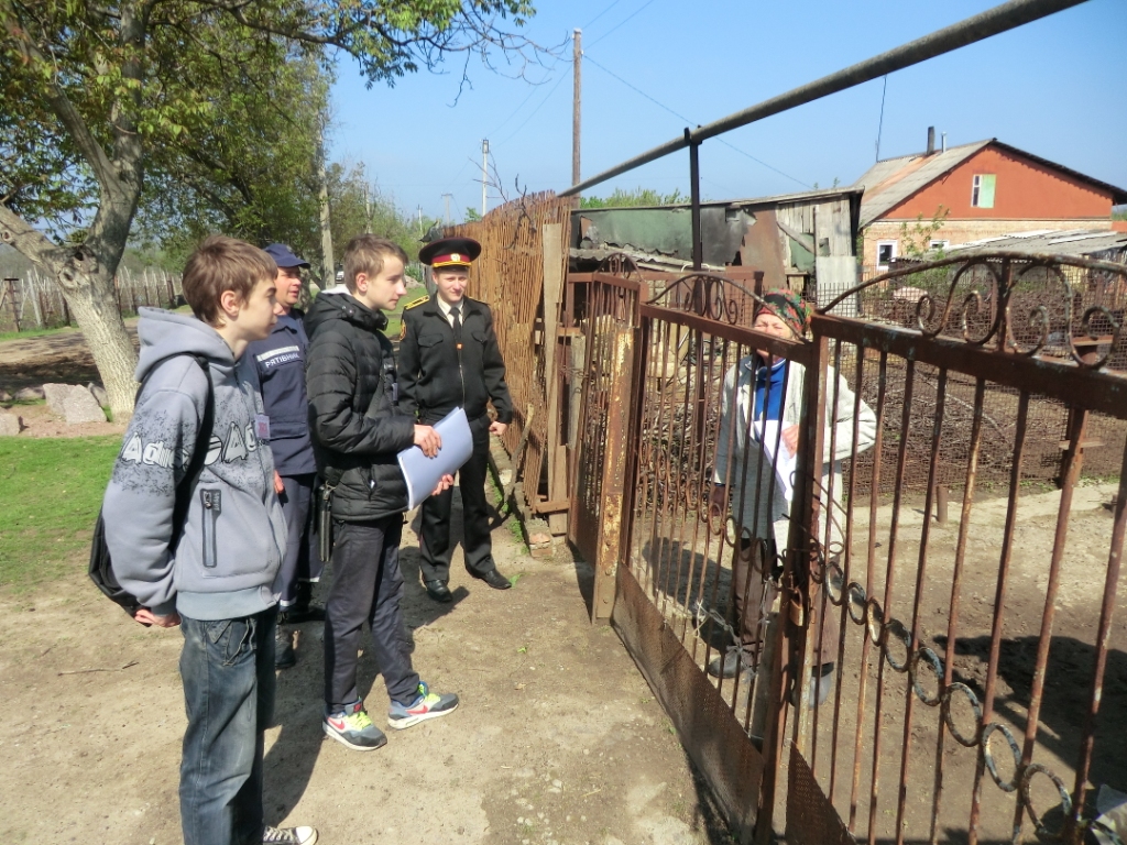 рятувальники спільно з волонтерами служби порятунку 101 продовжують проводити заходи з запобігання пожеж у житловому секторі та природних екосистемах - изображение 3