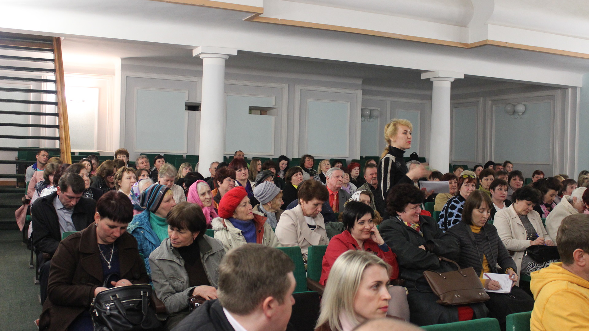 народный депутат украины дмитрий колесников провел встречу с жителями города - изображение 2