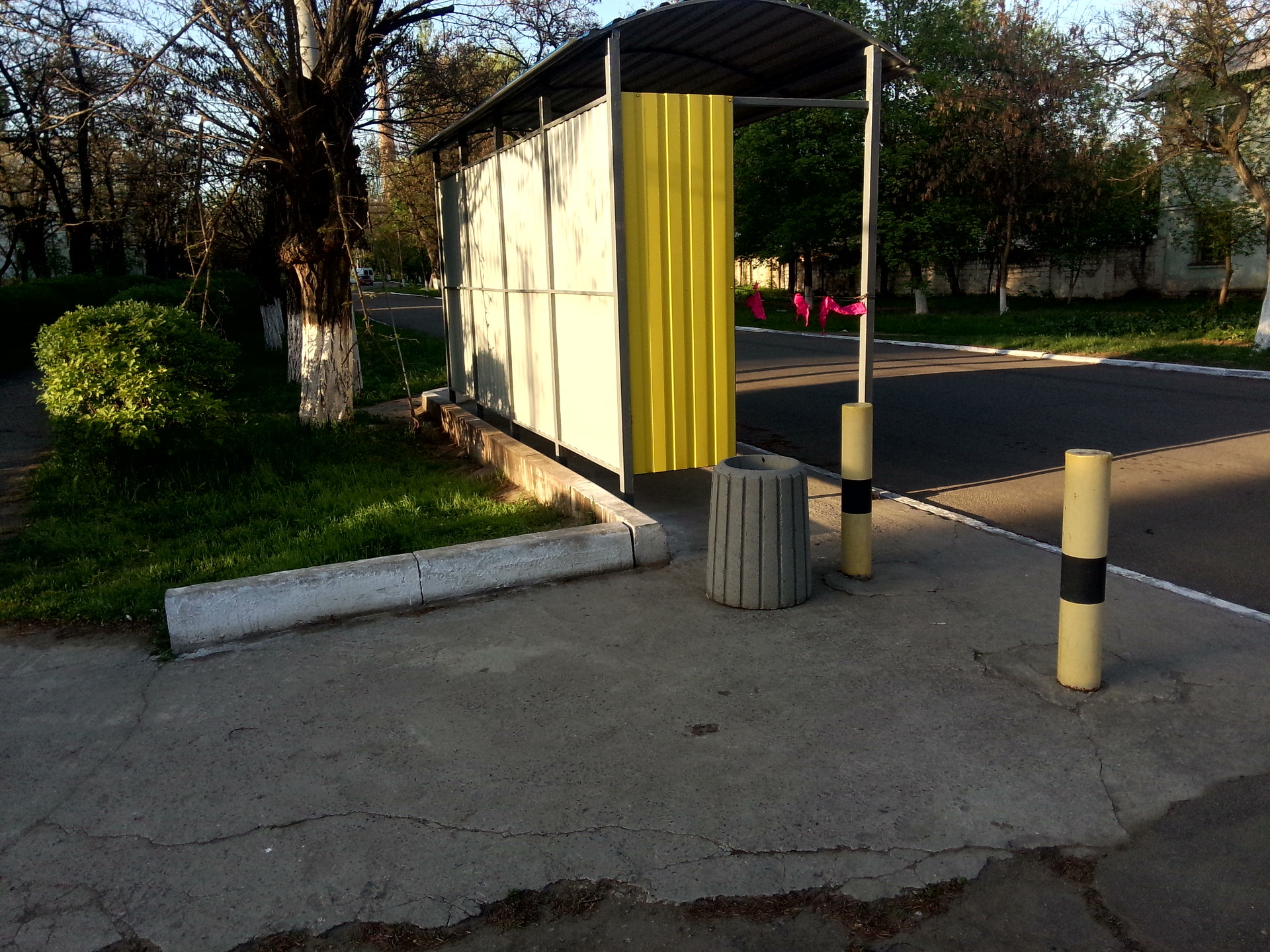 автобусные остановки на марсе уже привели в порядок - изображение 4