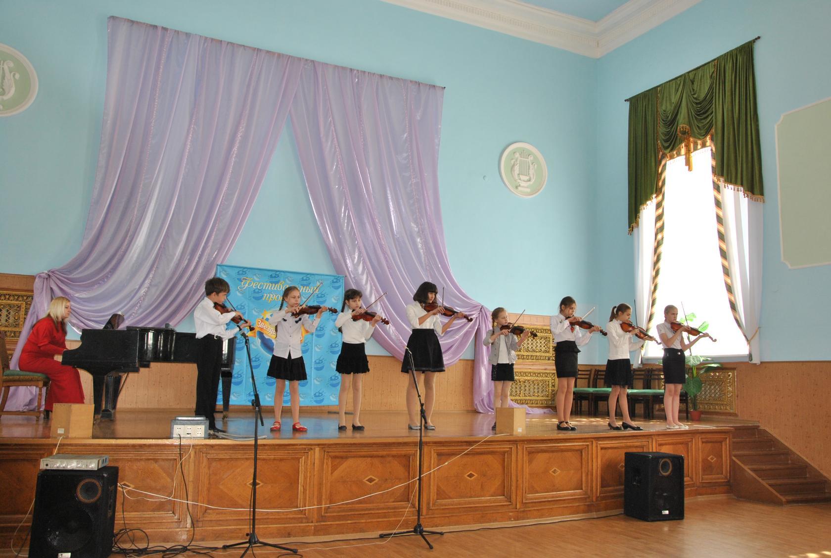 орджоникидзевские музыкальные и театральные коллективы достойно выступили на конкурсе-фестивале созвезие талантов - изображение 1