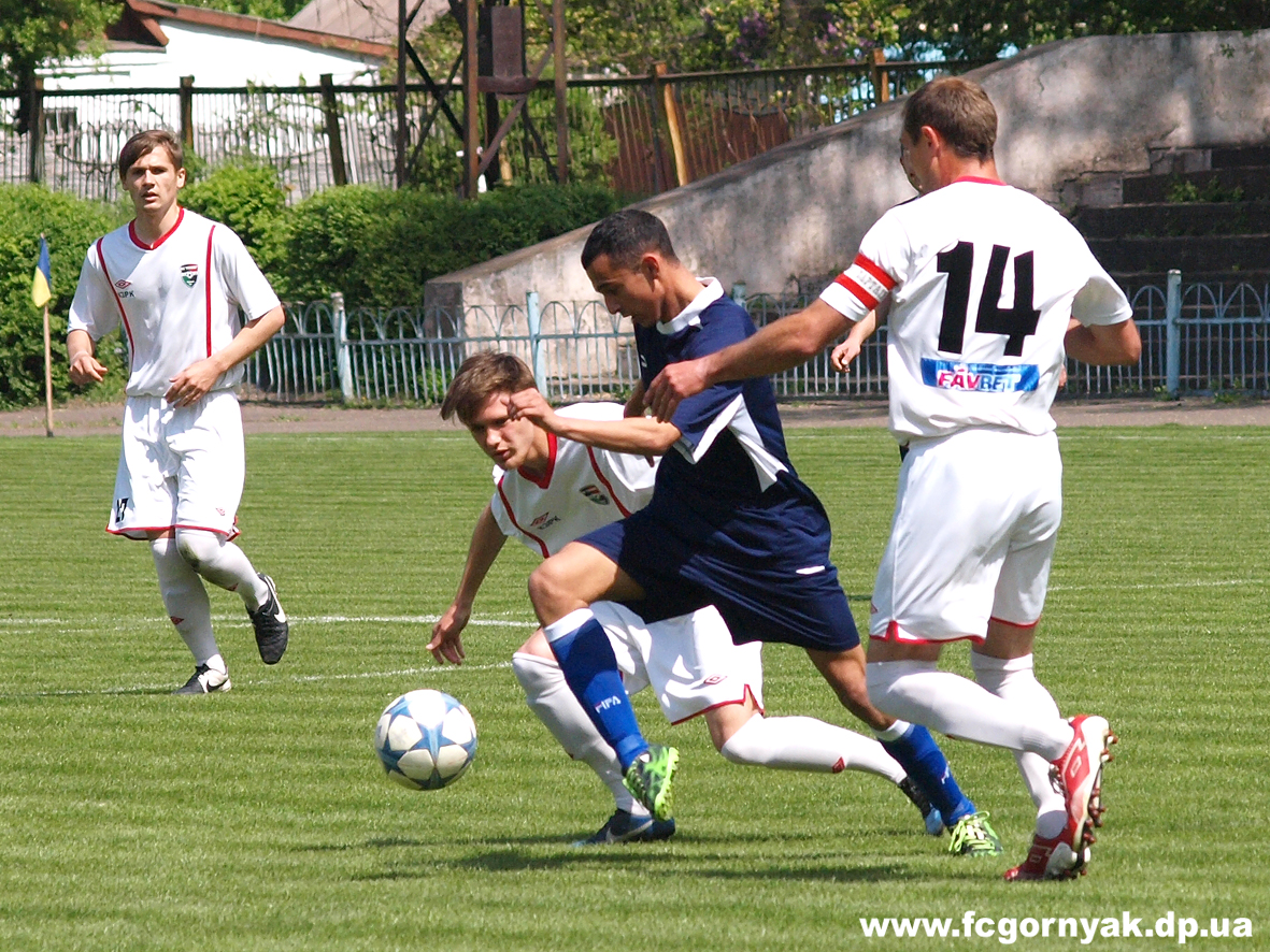 боевая ничья. «авангард» провел первую игру в чемпионате области - изображение 8