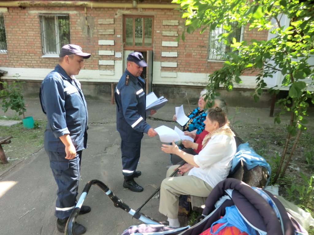 під час пожежі врятовано чоловіка. будні наших рятувальників - изображение 7