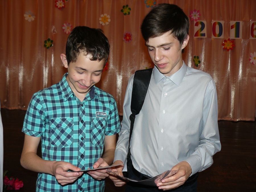 дев’ятикласники отримали свій перший головний документ - изображение 2 дев’ятикласники отримали свій перший головний документ - изображение 2