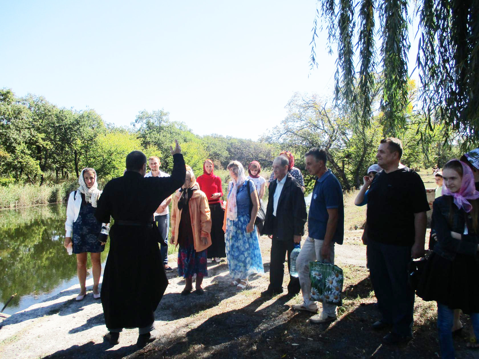 прихожане храма архангела михаила посетили монастырь в новомосковске - изображение 1