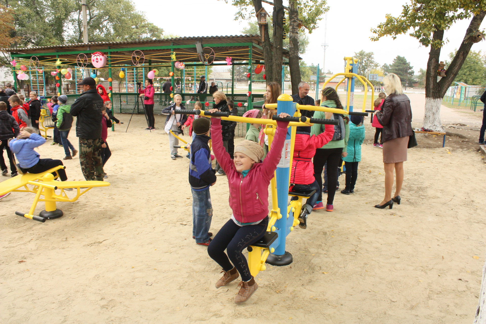 танцы под дождем. рудник отметил день поселка - изображение 2