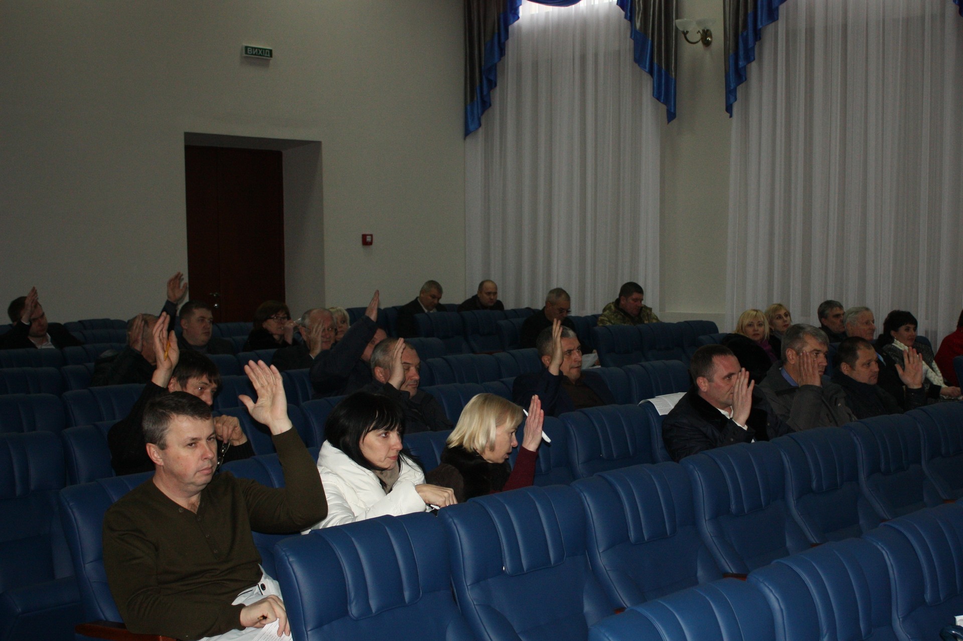 депутаты обсудили вопросы трудоустройства и выделили средства на индивидуальное отопление - изображение 2