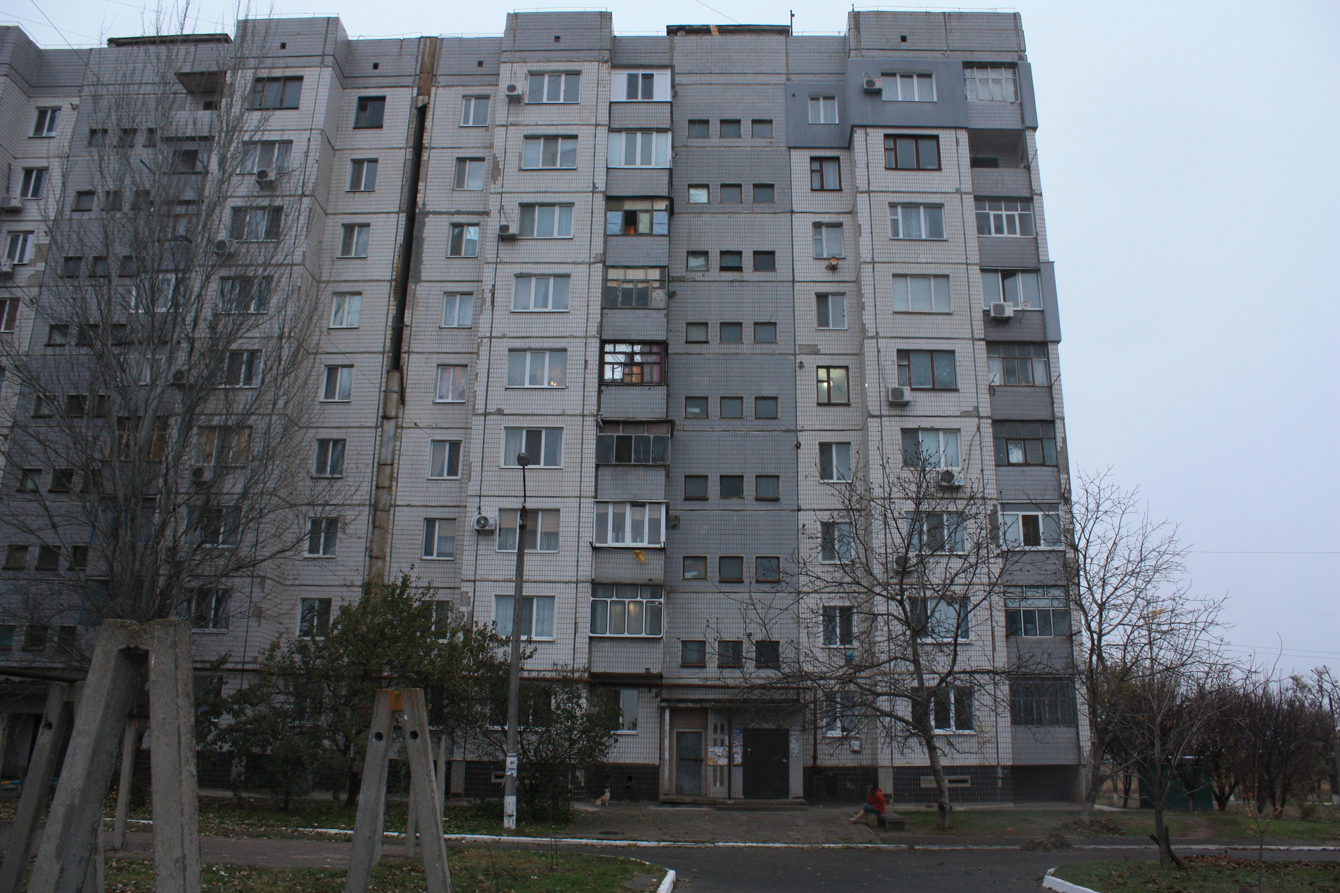 жители девятиэтажки уже четвертую неделю живут без лифта - изображение 1 жители девятиэтажки уже четвертую неделю живут без лифта - изображение 1