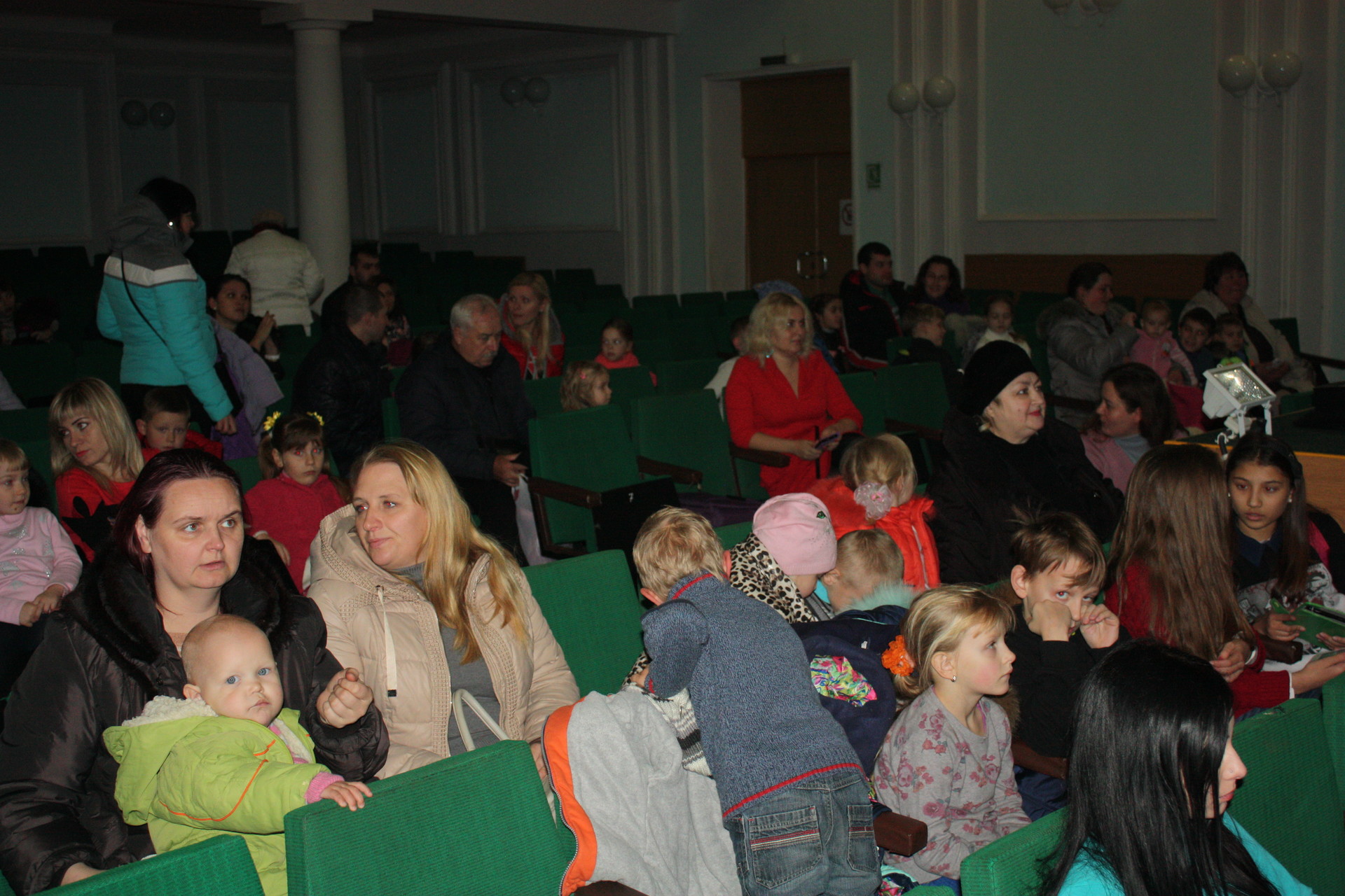 молодежный совет провел первый киносеанс - изображение 2