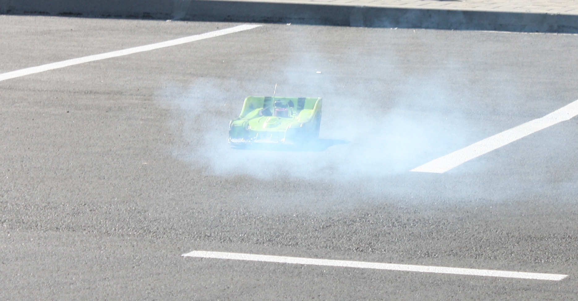 показательные выступления автомоделистов - изображение 1